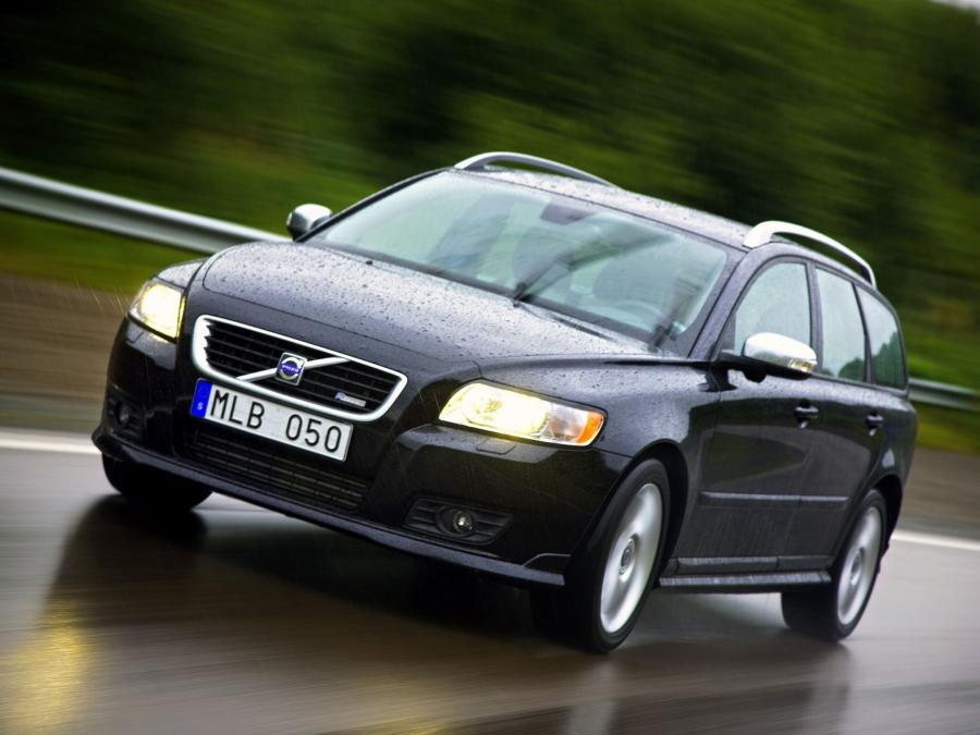  Volvo V50 R-Design 2008 года  (фото 17 из 17)